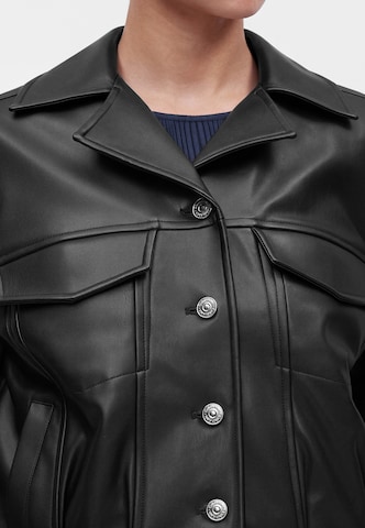 Calvin Klein Jeans - Chaqueta de entretiempo en negro