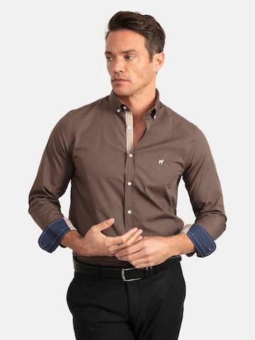 Williot Regular fit Button Up Shirt in Brown: front