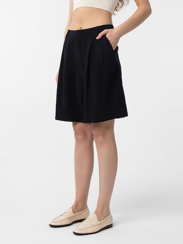 Antioch Regular Pleat-Front Pants 'Fadwa' in Black: front