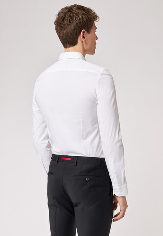 Coupe slim Chemise business ROY ROBSON en blanc