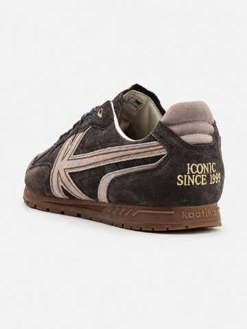Kaotiko Sneakers laag 'Seattle' in Bruin