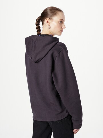 Rebirth Studios Sweatshirt 'Hella' in Grau