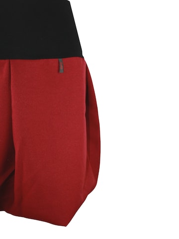 dunkle design Rock‌‌‌ in Rot