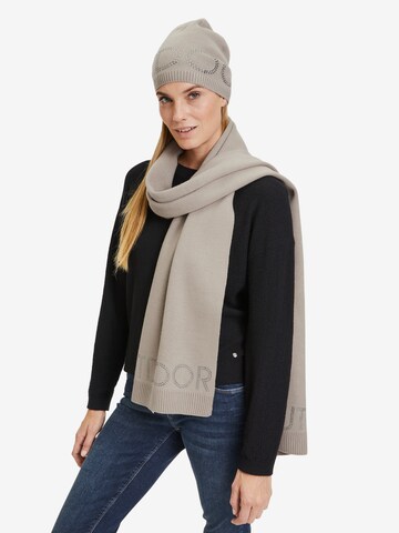 Betty Barclay Scarf in Beige: front