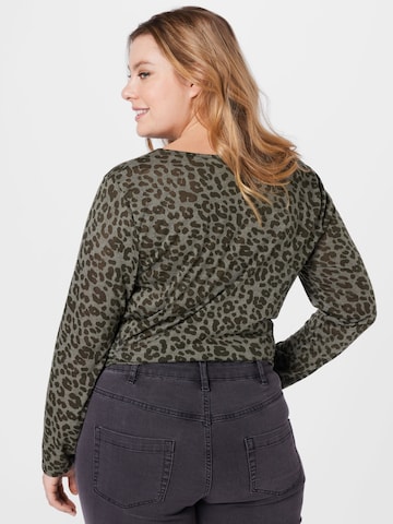 ABOUT YOU Curvy Shirt 'Maria' in Groen