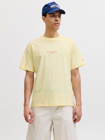 T-Shirt 'JORHyeres' JACK & JONES en jaune