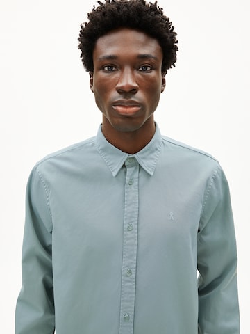 ARMEDANGELS Comfort fit Button Up Shirt 'GIAALO' in Green