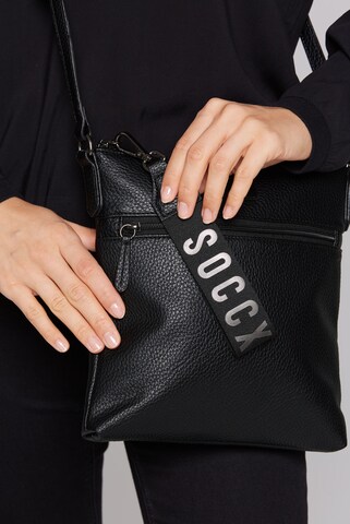 Soccx Umhängetasche in Schwarz