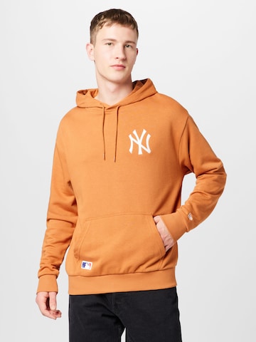 NEW ERA Sweatshirt 'League Essentials New York Yankees' in Brown: front