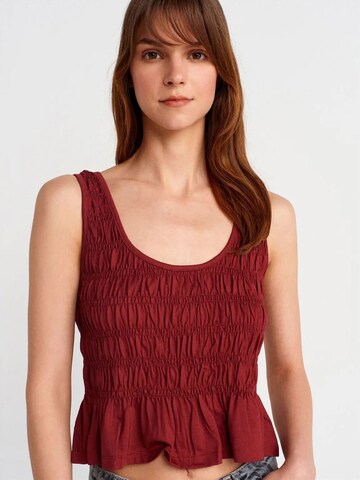 Dilvin Top in Rood