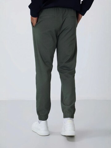 Tommy Life Tapered Workout Pants 'Jogginghose' in Green