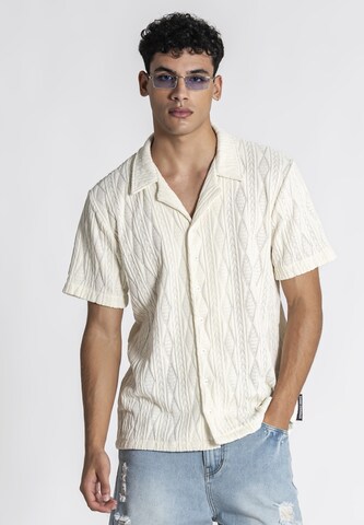Coupe regular Chemise Gianni Kavanagh en beige : devant