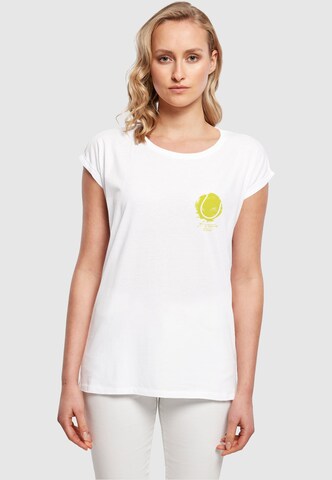 Merchcode T-Shirt 'Its Tennis Time' in Weiß: Vorderseite