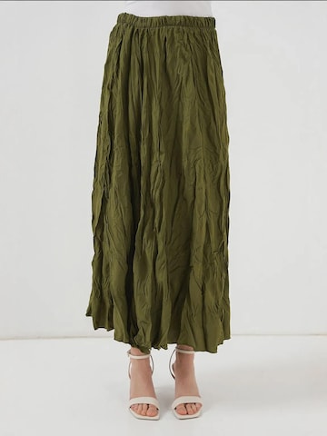 Bigdart Skirt in Green: front