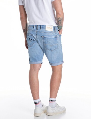 REPLAY Shorts in Blau