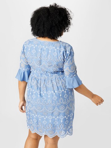 Robe 'Bianca' ABOUT YOU Curvy en bleu