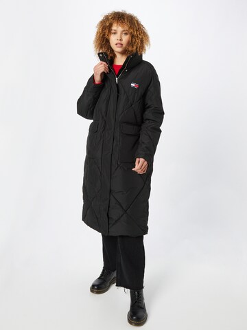 Tommy Jeans Between-Seasons Coat in Black: front