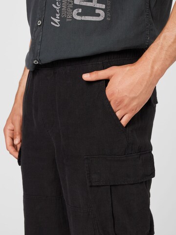 WEEKDAY Regular Cargo trousers 'Joshua' in Black