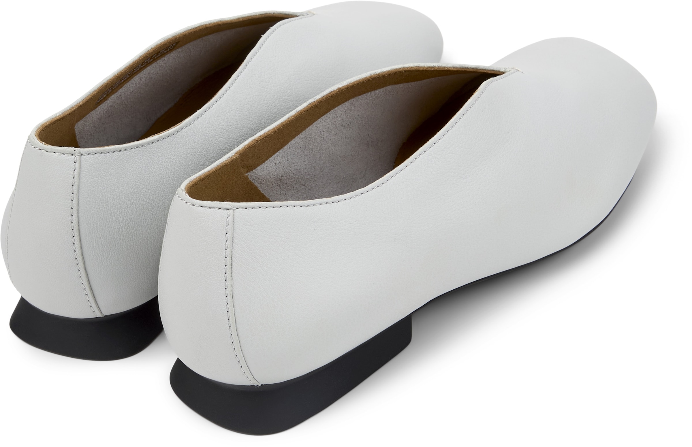 Ballerina 'Casi Myra' di CAMPER in bianco