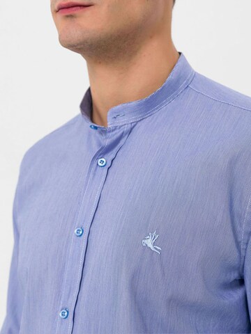 Daniel Hills - Camisa em azul