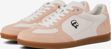 Karl Lagerfeld Matalavartiset tennarit ' Ikon NFT Sneakers mit Aufnäher ' värissä vaaleanpunainen: etupuoli