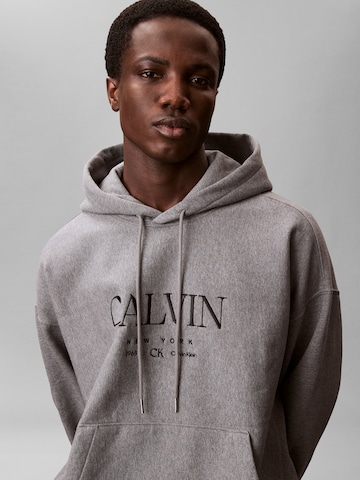 Calvin Klein Sweatshirt in Grey