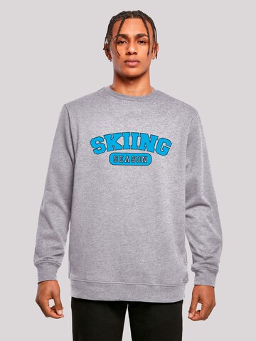 F4NT4STIC Sweatshirt 'Skiing Season' in Grijs: voorkant