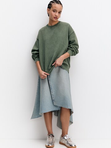 Bluză de molton de la Pull&Bear pe verde