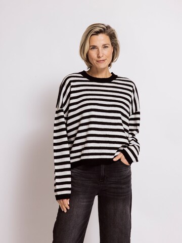 Zhrill Sweater 'ZHTANSY' in Black