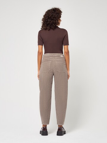 Gang Vat Broek '94VIA' in Bruin