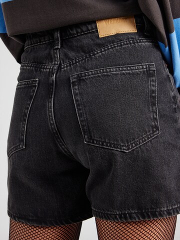 regular Jeans 'Eya' di WEEKDAY in nero