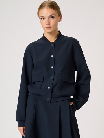 Veste mi-saison 'Megan' My Essential Wardrobe en bleu : devant