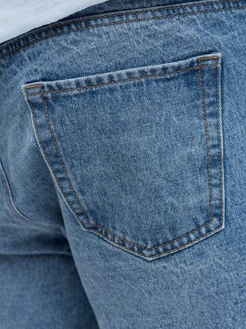 Jack & Jones Plus Loosefit Shorts in Blau