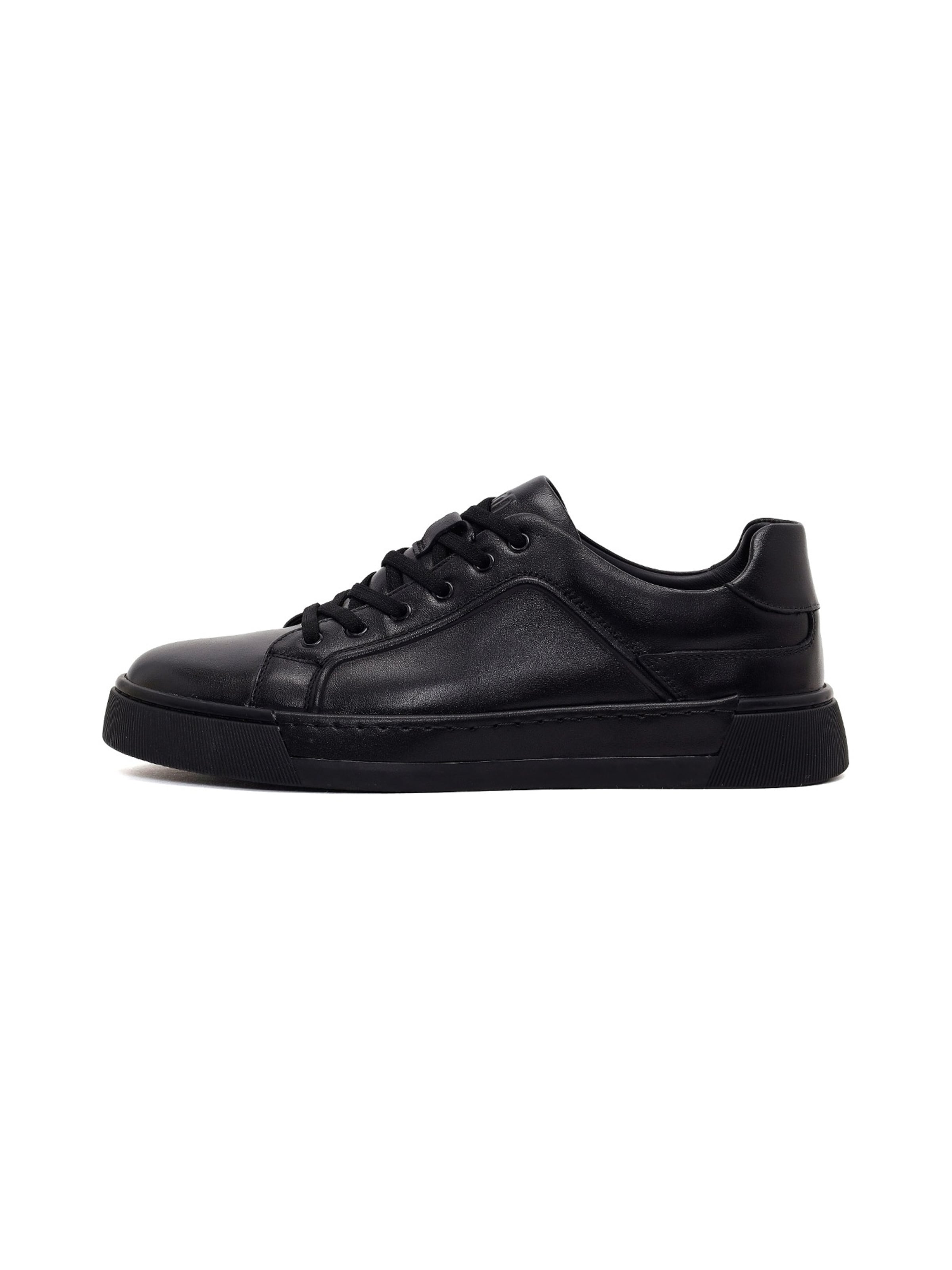 Derimod - Zapatillas deportivas bajas en negro: frente