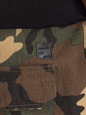 regular Pantaloni cargo di ALPHA INDUSTRIES in colori misti