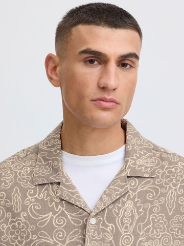 !Solid Comfort fit Button Up Shirt ' SDUtkolt ' in Beige