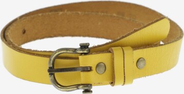 LLOYD Belt in One size in Yellow: front