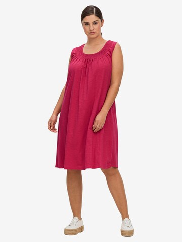 SHEEGO - Vestido em rosa: frente