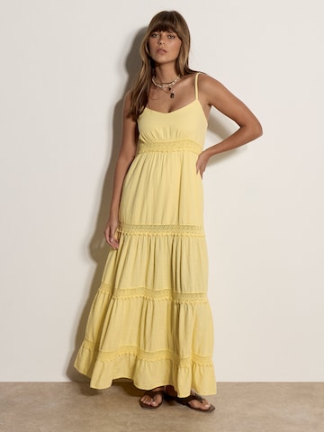Apricot Dress ' ' in Yellow: front