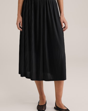 WE Fashion Skirt in Black: front