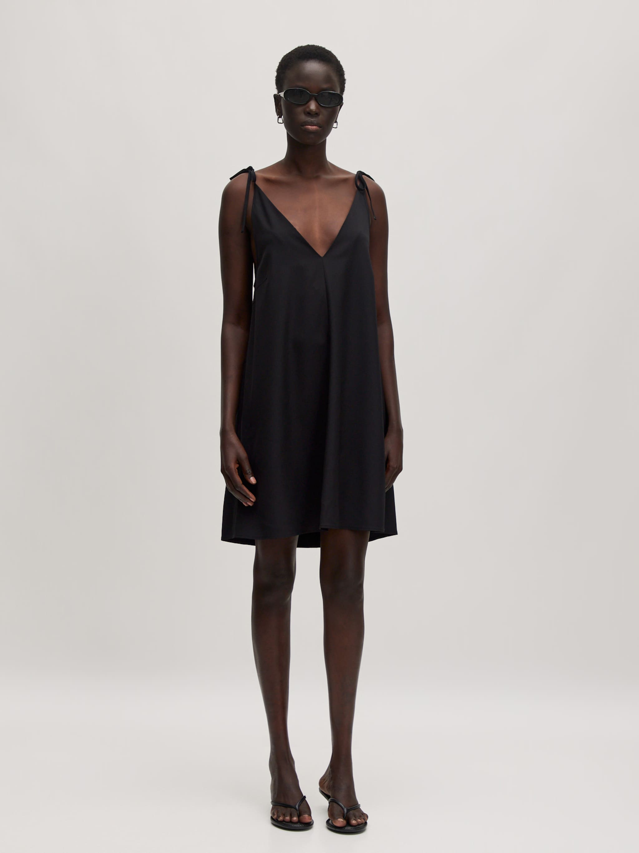 EDITED Produkte Kleid 'Nadia' schwarz