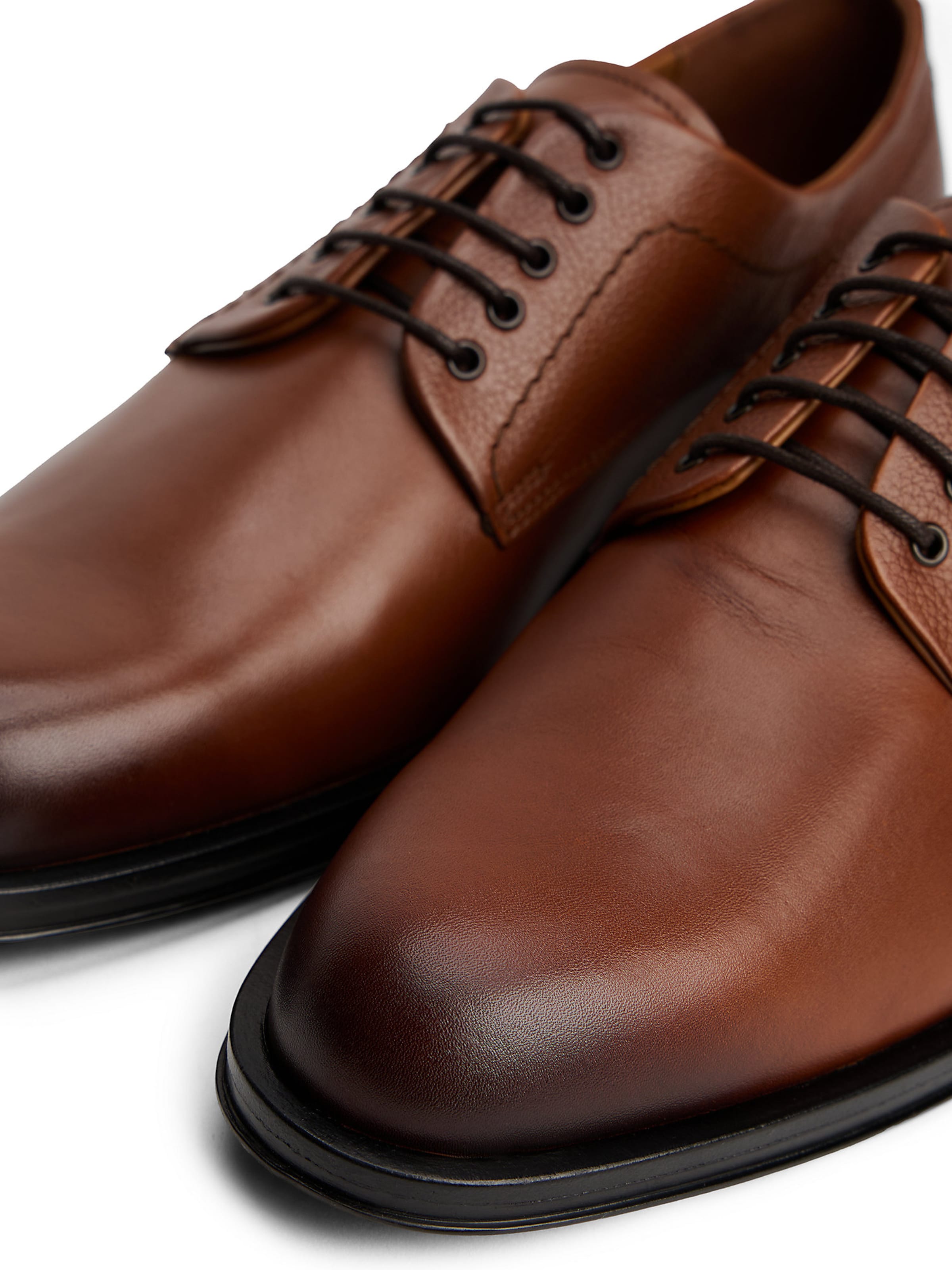 TOMMY HILFIGER Lace-up shoe in Brown