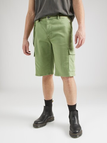 Regular Pantalon cargo BLEND en vert : devant