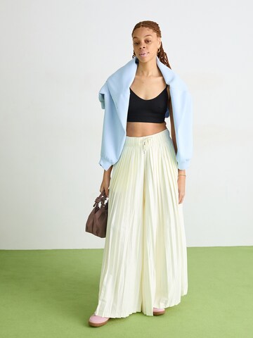 Wide Leg Pantalon Nike Sportswear en beige