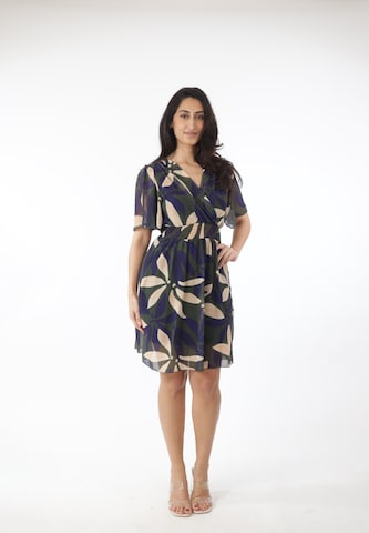 Elara Kjole i grøn: forside