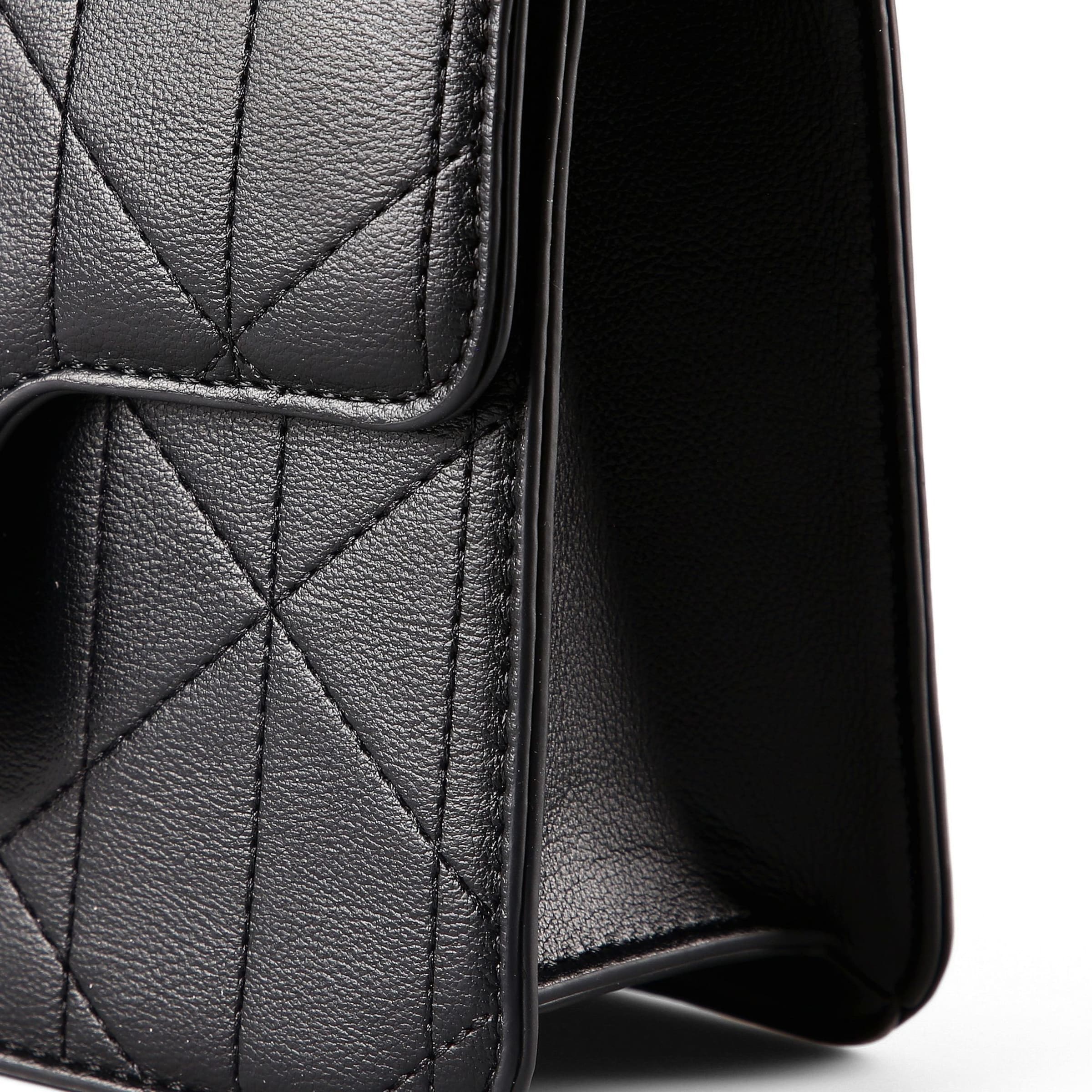 Sac bandoulière 'Melia' VALENTINO en noir