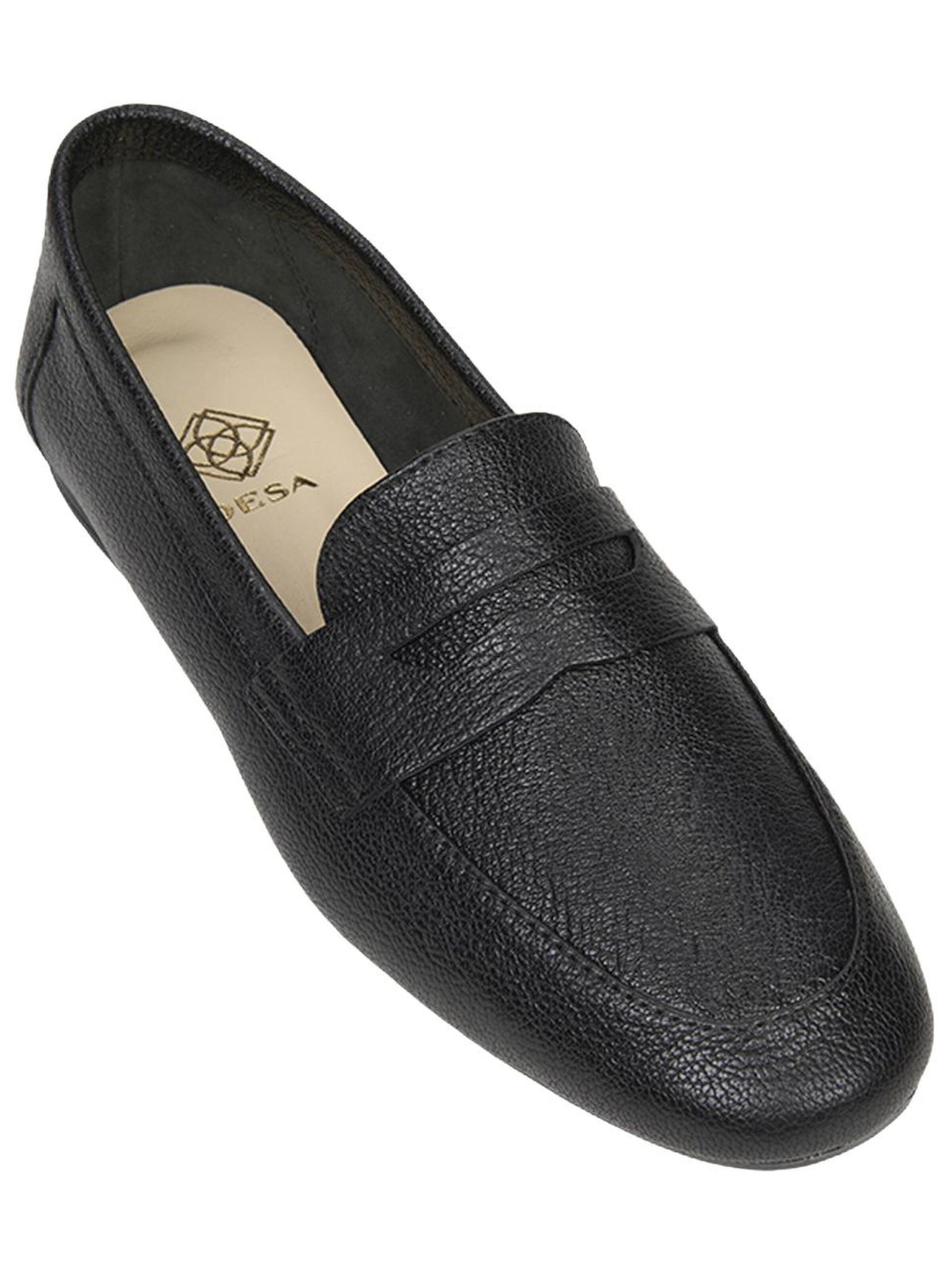 Desa Classic Flats 'Slipper' in Black