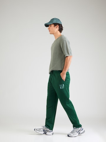 GAP Tapered Παντελόνι σε πράσινο