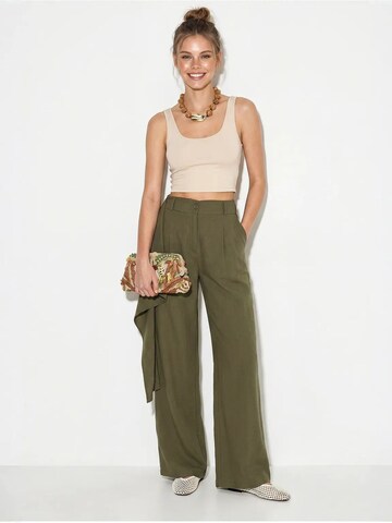 Wide leg Pantaloni 'Hose' di Bianco Lucci in verde