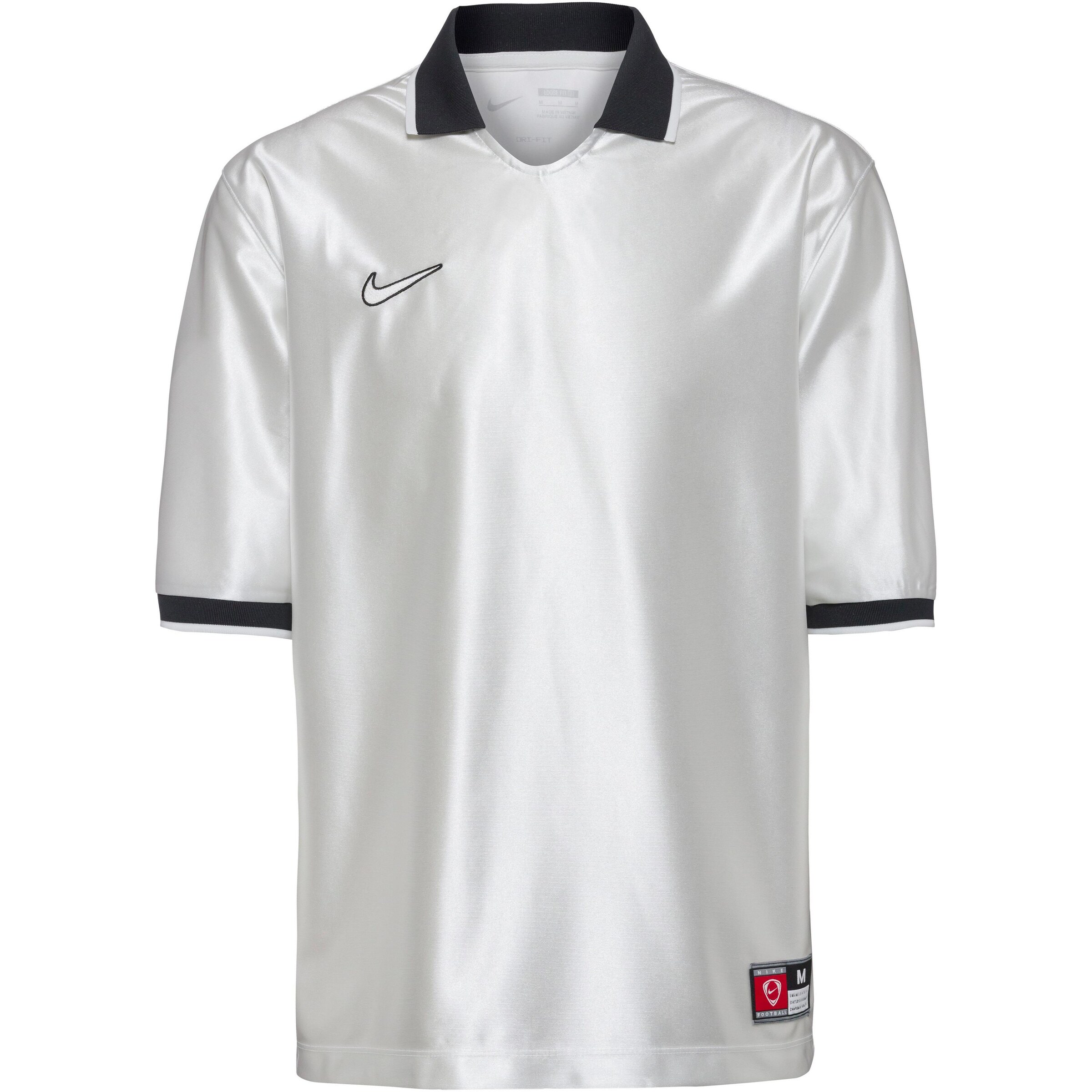 Nike Sportswear Performance Shirt in White: front